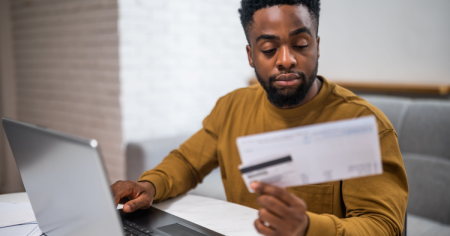 Financial Habits That Help People Stay Out Of Debt